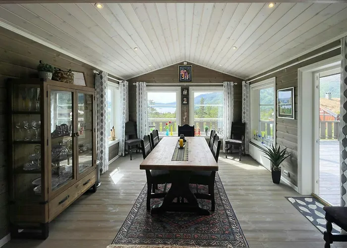 Family In Semesterbostad